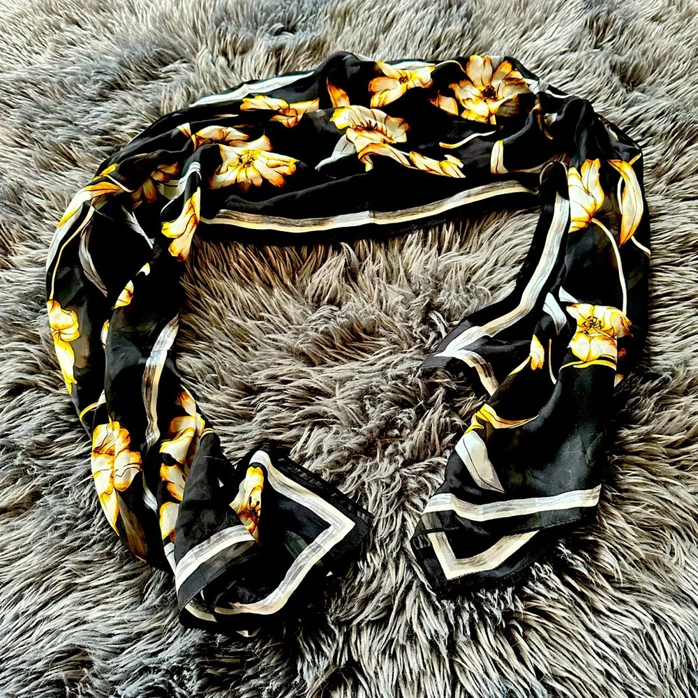 Black and gold scarf